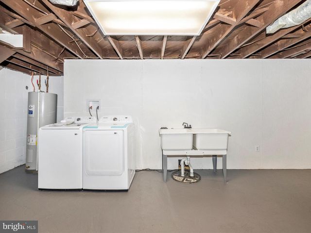 20017 GILBERT HILLS DR, Hagerstown, MD 21742