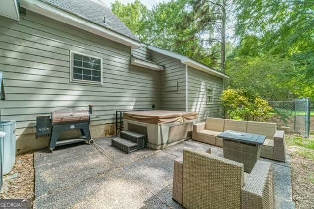 1804 Deer Ct, Monroe, GA 30656