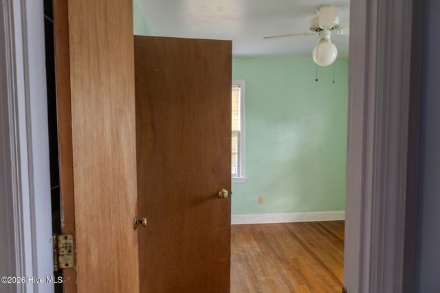 1108 E 10th Street, Lumberton, NC 28358