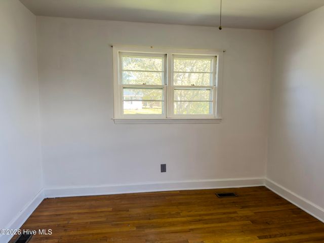 1108 E 10th Street, Lumberton, NC 28358