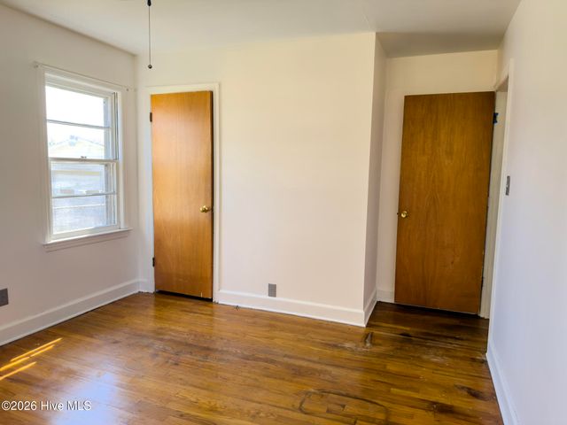 1108 E 10th Street, Lumberton, NC 28358