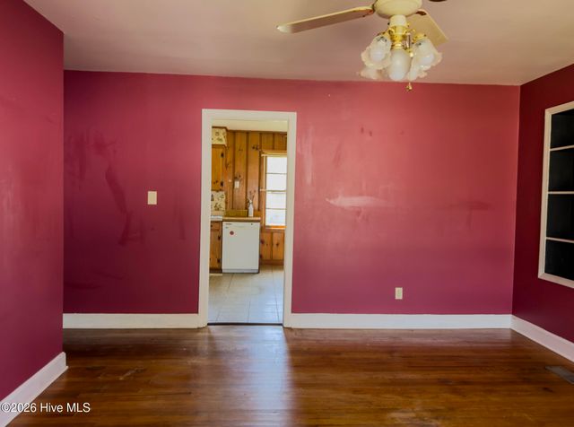 1108 E 10th Street, Lumberton, NC 28358