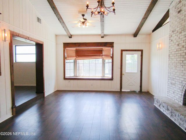 546 BAISDEN Road, Jacksonville, FL 32218