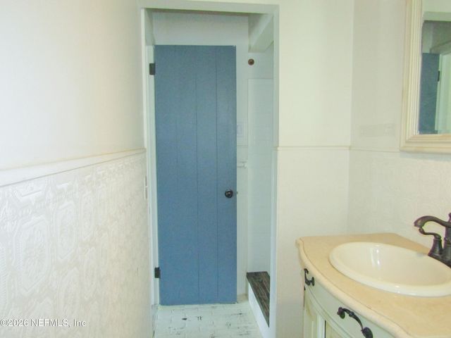 546 BAISDEN Road, Jacksonville, FL 32218