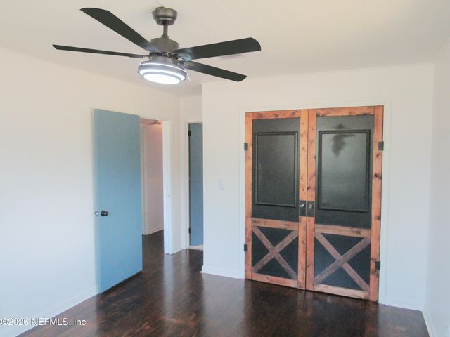 546 BAISDEN Road, Jacksonville, FL 32218