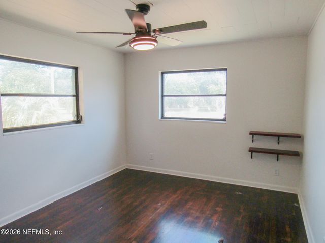 546 BAISDEN Road, Jacksonville, FL 32218