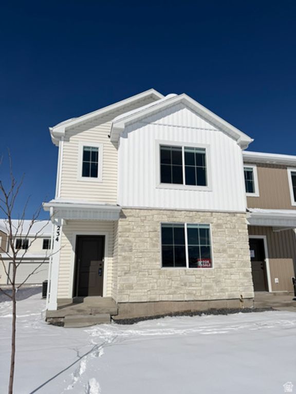 Image 1 of property listing at 669 N 280 W, Smithfield, UT 84335
