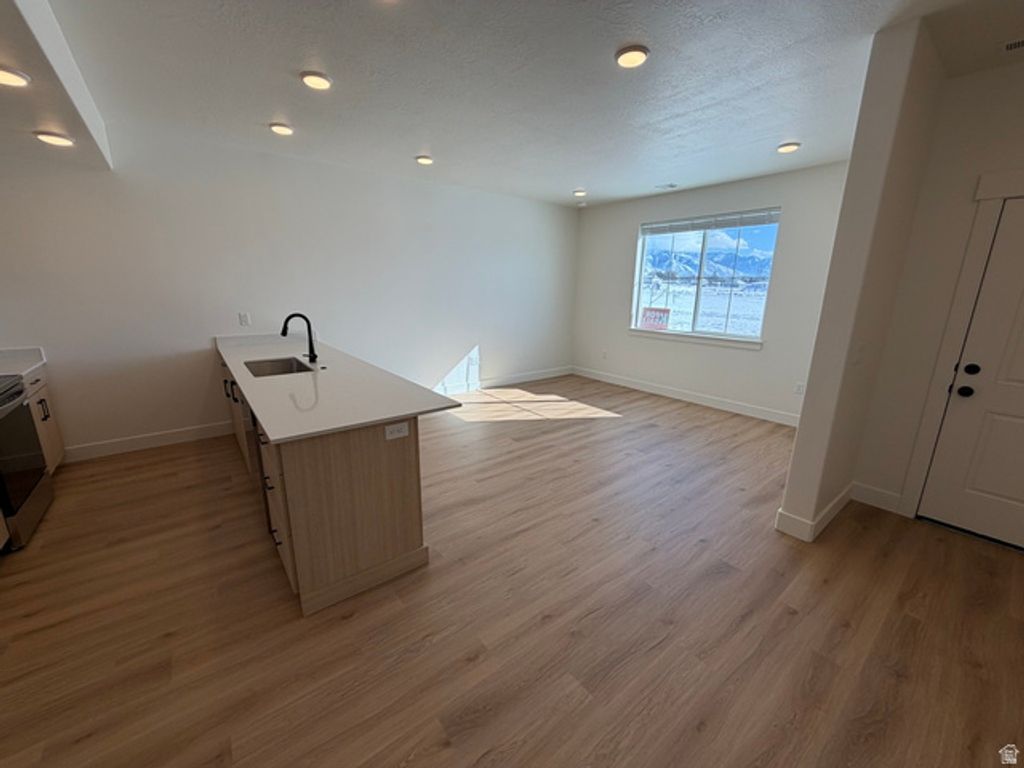 Image 4 of property listing at 669 N 280 W, Smithfield, UT 84335
