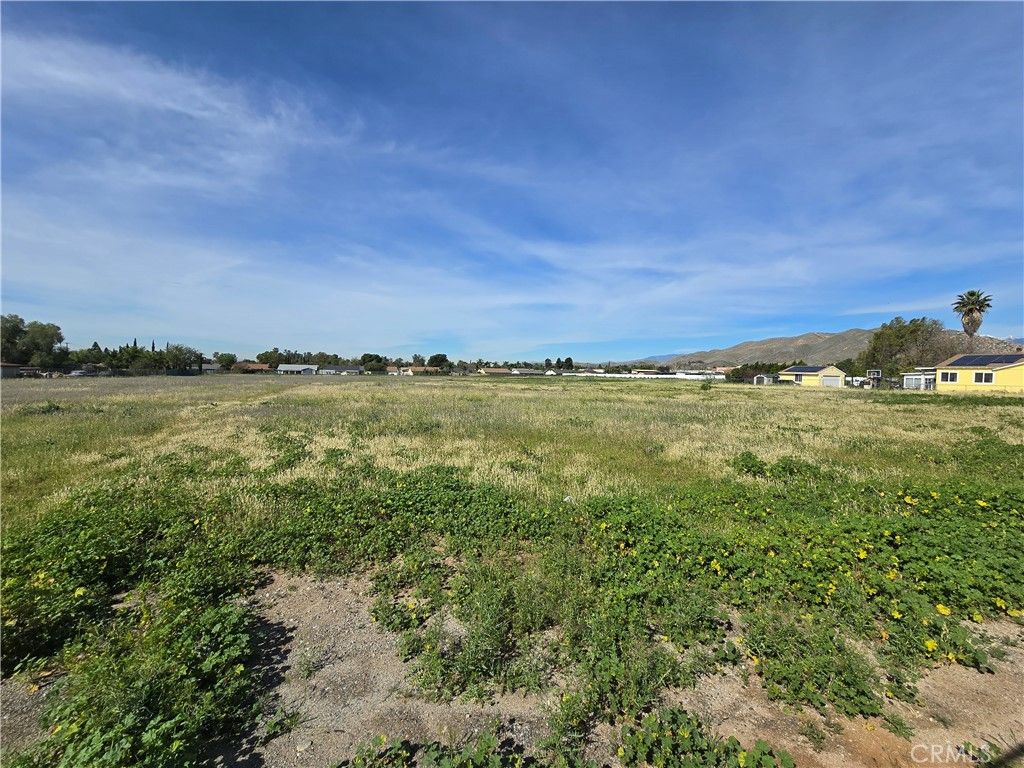 4511 Tyrolite, Riverside, CA 92509 — exterior