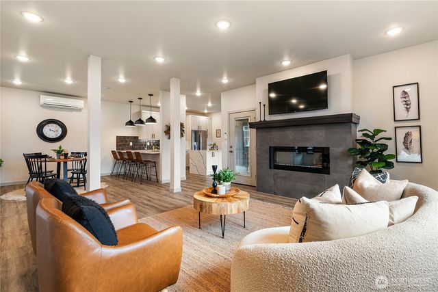 4260 Creston Way, Bellingham, WA 98226
