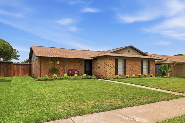 2137 Village Green Drive, Garland, TX 75044