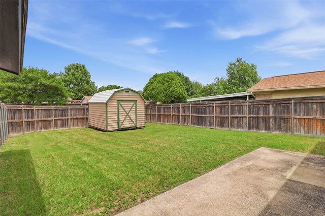 2137 Village Green Drive, Garland, TX 75044