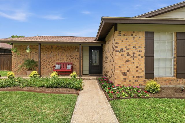 2137 Village Green Drive, Garland, TX 75044