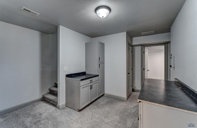 316 E BENGAL DR, Rapid City, SD 27701