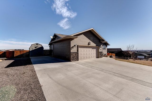 316 E BENGAL DR, Rapid City, SD 27701