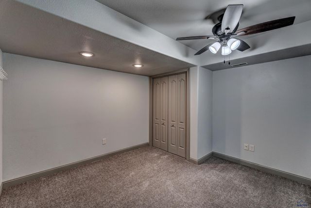 316 E BENGAL DR, Rapid City, SD 27701