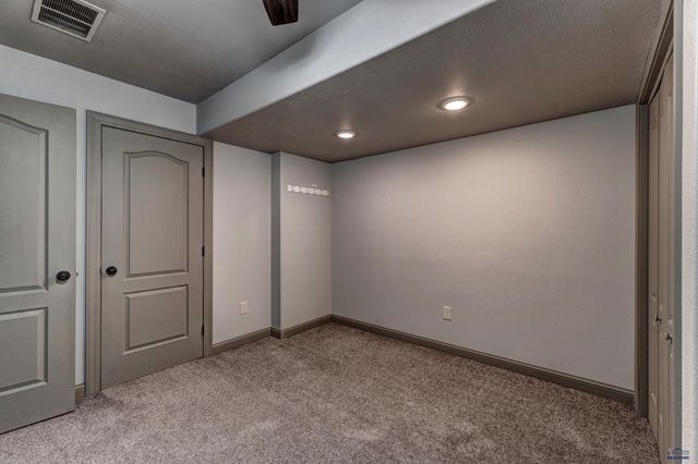 316 E BENGAL DR, Rapid City, SD 27701