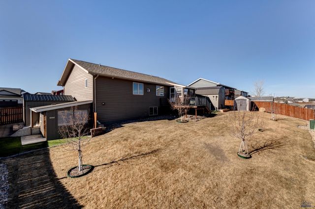 316 E BENGAL DR, Rapid City, SD 27701
