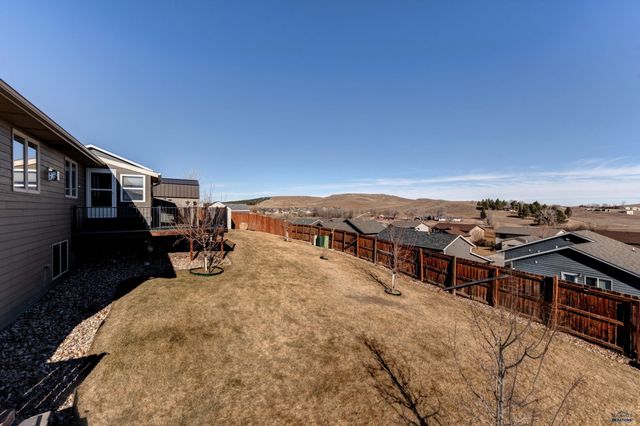 316 E BENGAL DR, Rapid City, SD 27701