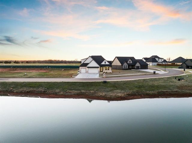 10825 Highland Drive, Yukon, OK 73099