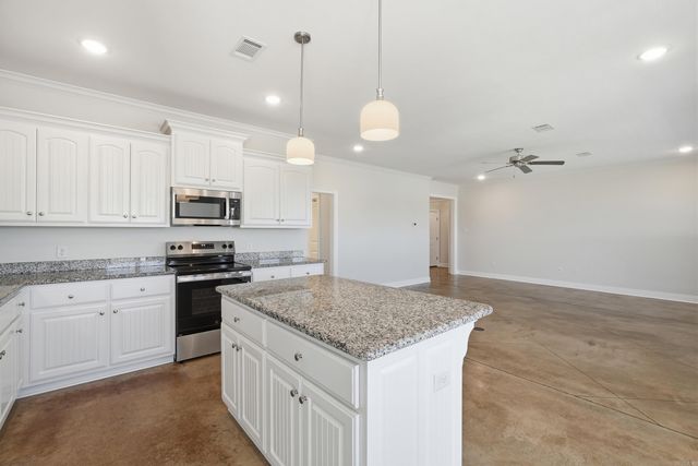 11 Palamino Drive, Vilonia, AR 72173