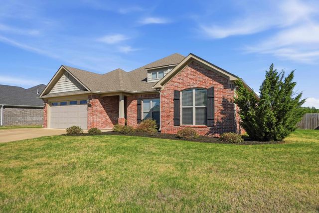 11 Palamino Drive, Vilonia, AR 72173