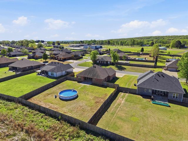11 Palamino Drive, Vilonia, AR 72173