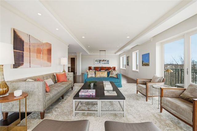 501 Grandview Ave 4001, Mt Washington, PA 15211