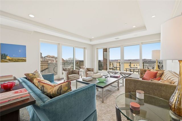 501 Grandview Ave 4001, Mt Washington, PA 15211