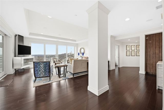 501 Grandview Ave 4001, Mt Washington, PA 15211