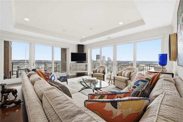 501 Grandview Ave 4001, Mt Washington, PA 15211