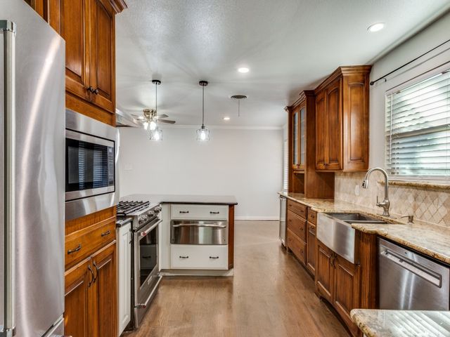 1404 Ravenwood Drive, Arlington, TX 76013