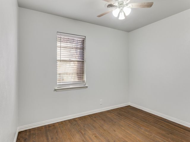 1404 Ravenwood Drive, Arlington, TX 76013