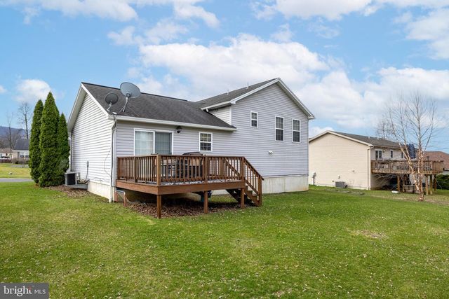 263 GWENEDD LN, Pleasant Gap, PA 16823