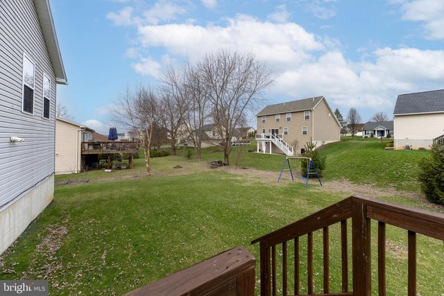 263 GWENEDD LN, Pleasant Gap, PA 16823