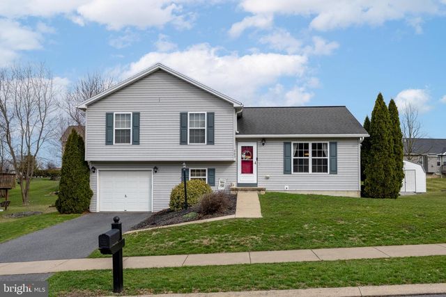 263 GWENEDD LN, Pleasant Gap, PA 16823