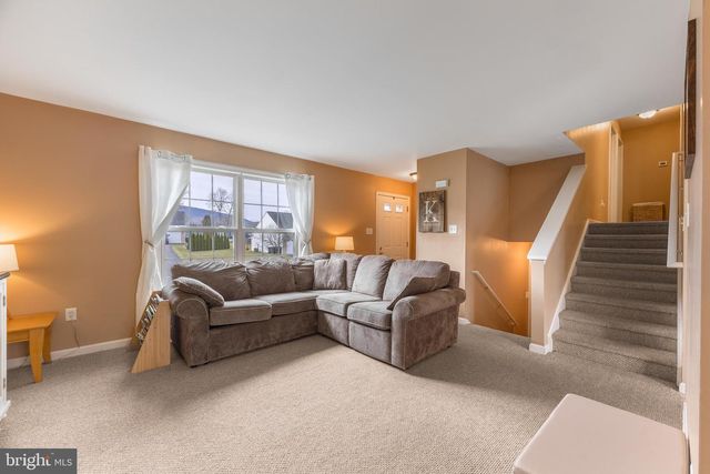 263 GWENEDD LN, Pleasant Gap, PA 16823