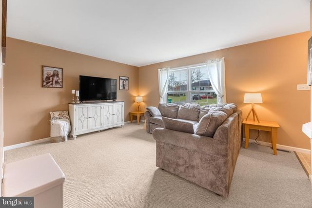 263 GWENEDD LN, Pleasant Gap, PA 16823