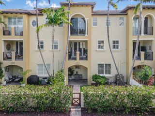 3240 NE 13th Street 3240, Pompano Beach, FL 33062