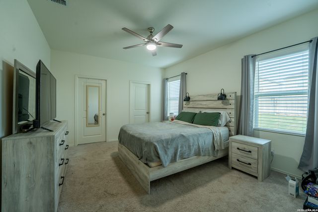 13522 Sunrise Mdw, St Hedwig, TX 78152
