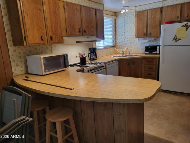 2460 E Main Street B6, Mesa, AZ 85213