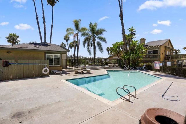 145 W El Norte 122, Escondido, CA 92026