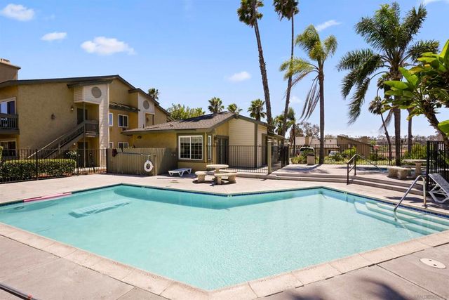 145 W El Norte 122, Escondido, CA 92026