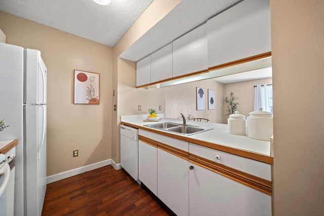 5398 Coral Berry Drive, 70D, Columbus, OH 43235
