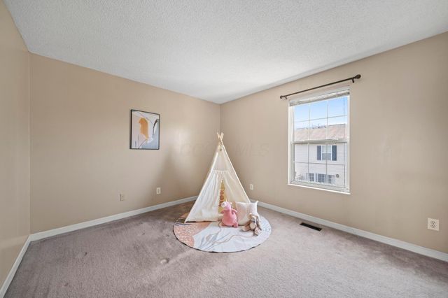 5398 Coral Berry Drive, 70D, Columbus, OH 43235