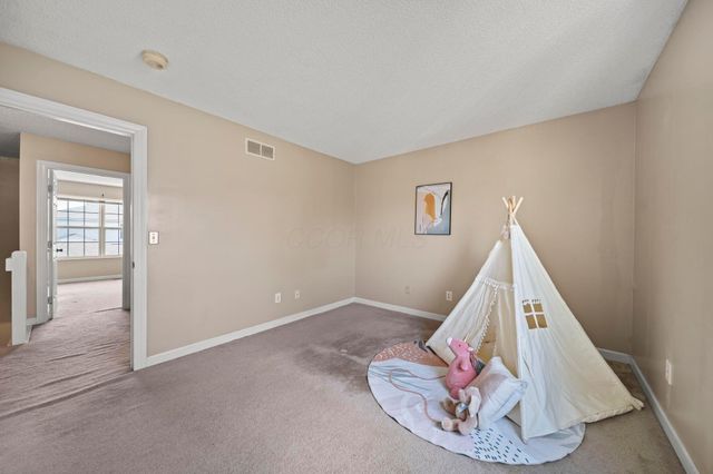 5398 Coral Berry Drive, 70D, Columbus, OH 43235