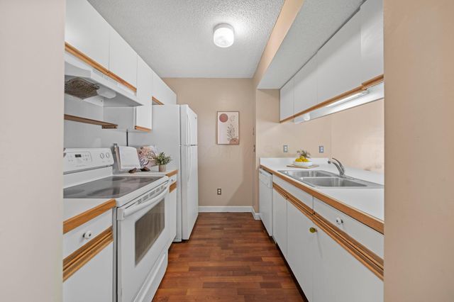 5398 Coral Berry Drive, 70D, Columbus, OH 43235