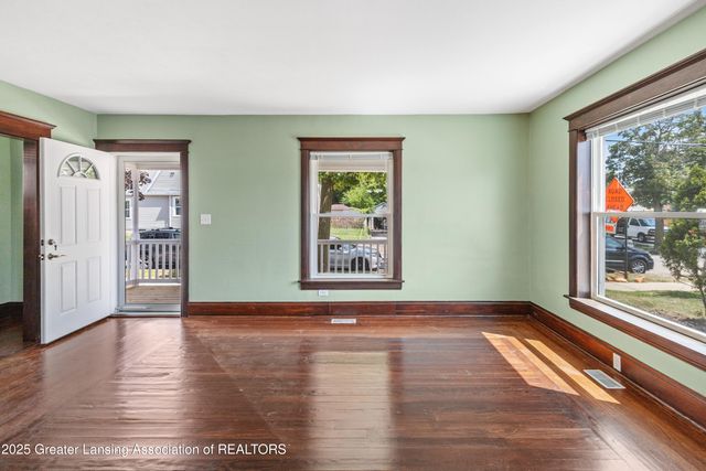 123 Ferguson Street, Lansing, MI 48912