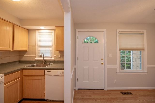 21 Capstan Way 37, Swampscott, MA 01907