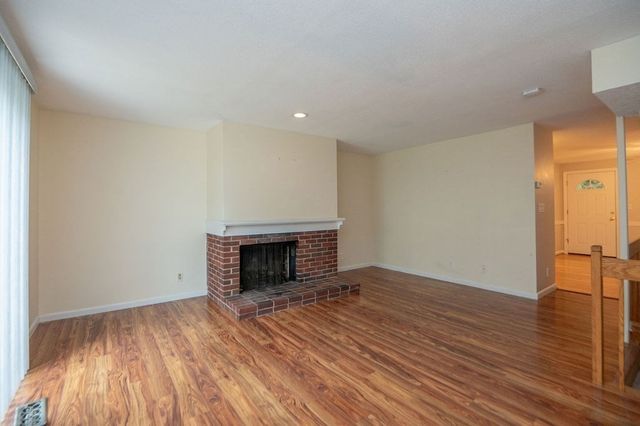 21 Capstan Way 37, Swampscott, MA 01907